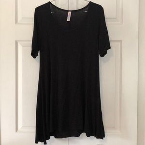 LuLaRoe Black Perfect Tee